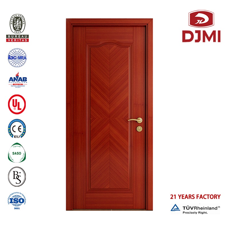 Γυάλινη αποκωδικοποιημένη ξύλινη πόρτα Carved Cheap High Quality Teak Door Model Wood Με υαλοσκοπικές εσωτερικές ξύλινες πόρτες προσαρμοσμένες στο εσωτερικό στυλ δωματίου pu painting fined 100% Wood Doors Solid Design Wood Door